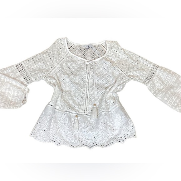 Single Thread Eyelet Peasant Top NWOT - Picture 3 of 4